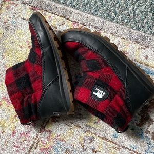 Sorel, 7.5 US, red and black check, bootie, ankle, camp boot, whitney camp boot